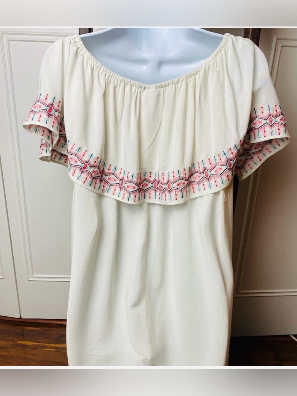 Torrid Cream Off-Shoulder Ruffle Blouse - Picture 5 of 6